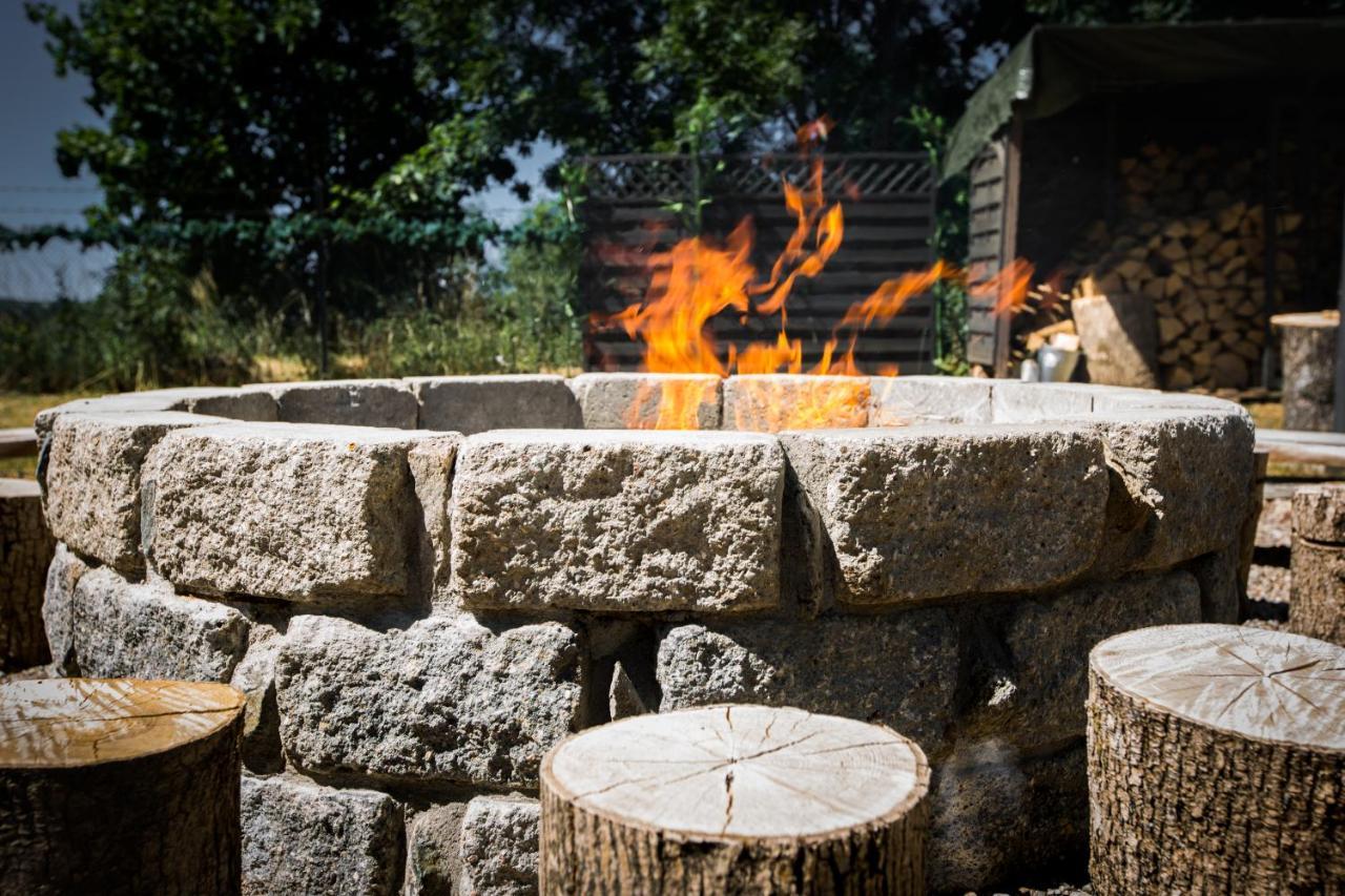 Villa Dom Wakacyjny - Wiatrak Holenderski Na Mazurach Ryn  Exterior foto